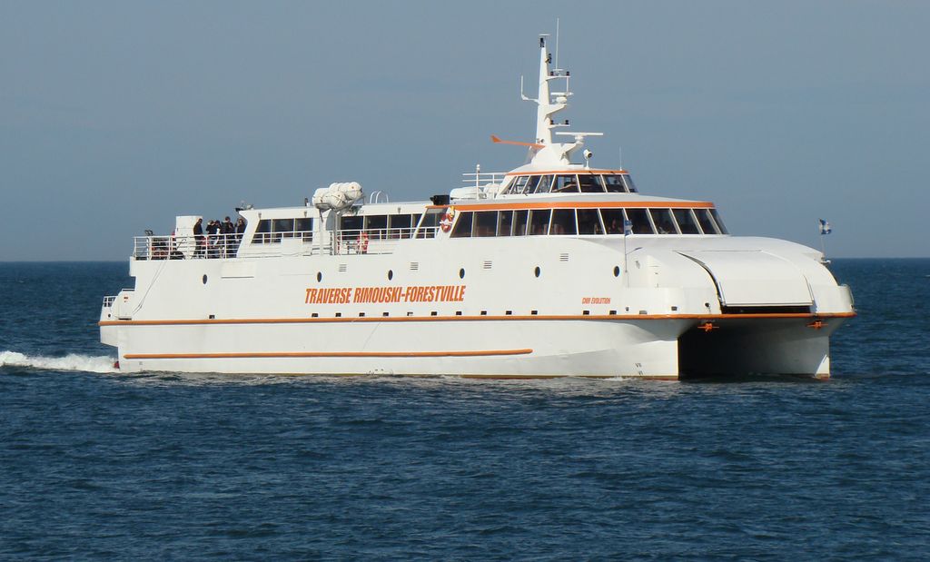 traversier catamaran rimouski